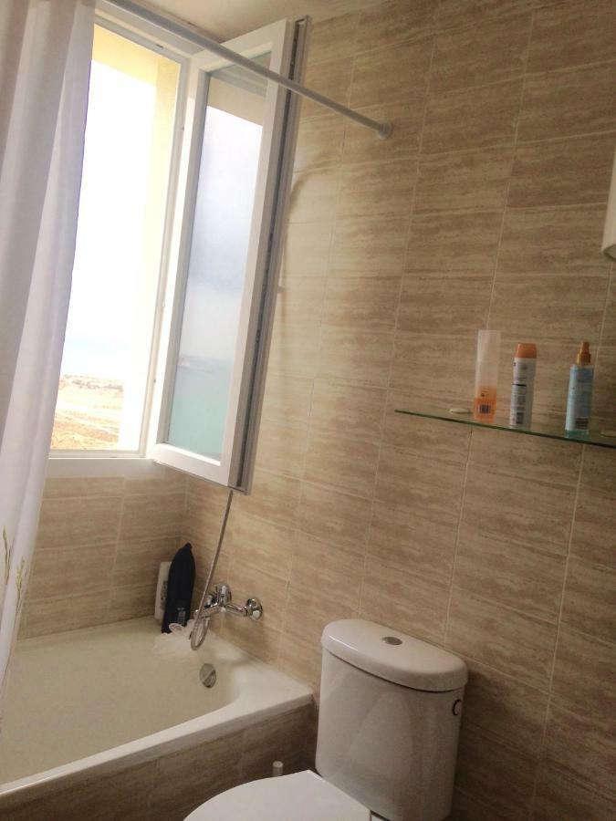 Apartamentos vista a tres continentes La Linea de la Concepcion Bagian luar foto